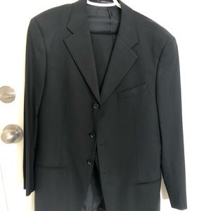 Armani Collezioni suit, size 40R